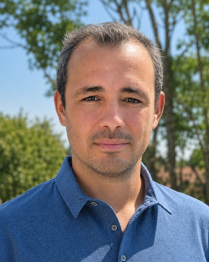 Portrait de Xavier Hernandez, réflexologue à Genève